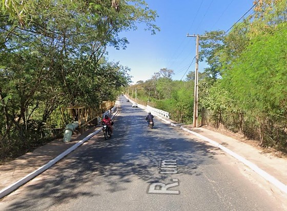 ponte corrego moinho