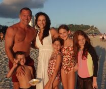 KYRA GRACE E FAMILIA .jpeg