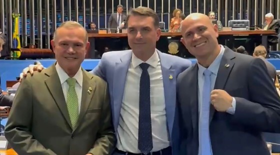 ABILIO BRUNINI, WELINGTON FAGUNDES E FLAVIO BOLSONARO