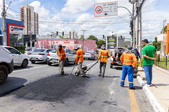Feriado de Tiradentes será aproveitado para consertar asfalto