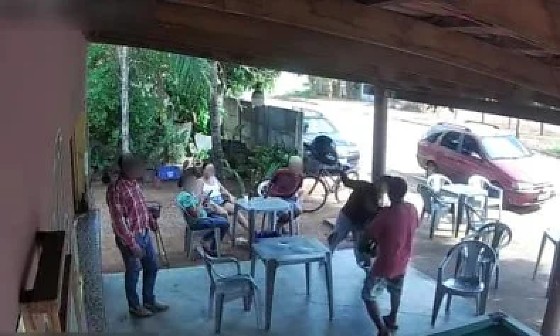 Mulher que matou homem com golpes de capacete na cabeça é indiciada 