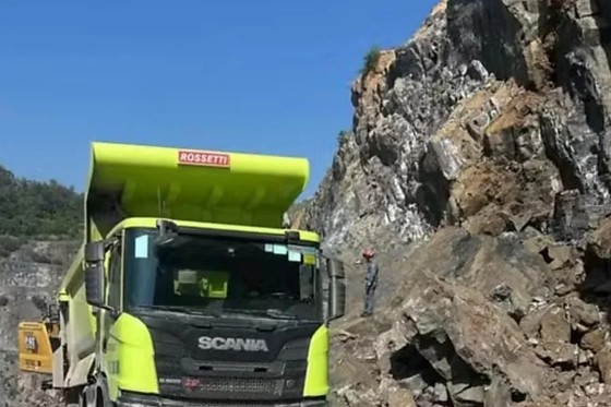 trabalhador soterrado.jpeg