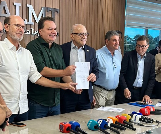 ASSINATURA PIVETTA E MAX.jpg