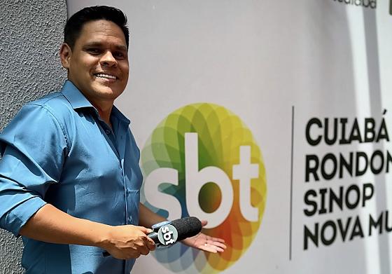 Arthur Garcia deixa o SBT