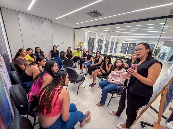 curso de unha de gel.jpg