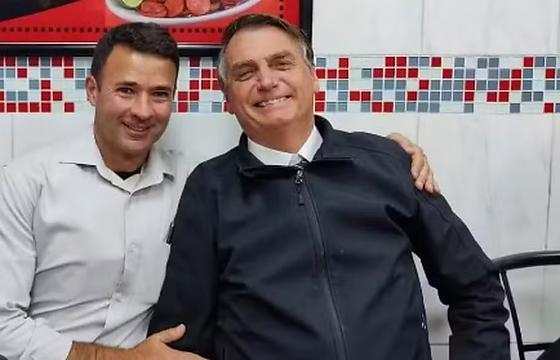 RICARDO MELLO ARAUJO E BOLSONARO