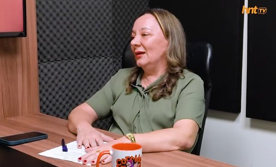 A advogada e ativista dos direitos sociais, Andrea Zattar, no HNT Entrevista.