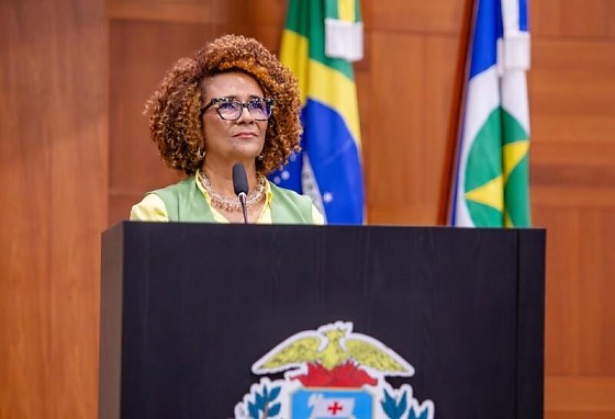 EDNA SAMPAIO.jpg