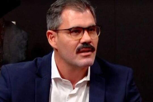 JULIANO CAZARRE.jpeg