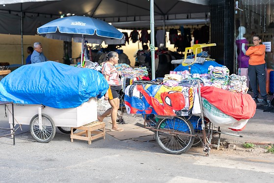 Ambulantes são retirados do centro novamente pela Prefeitura