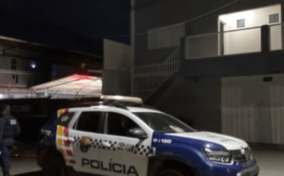 Proprietária de Kitnet sente cheiro estranho e encontra cadáver em residencial