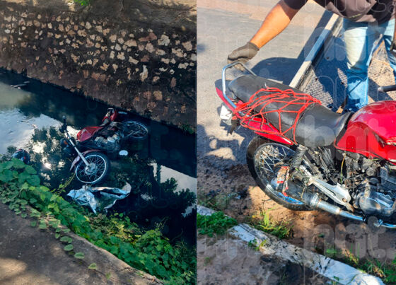 Jovem cai de moto em córrego em Cuiabá 