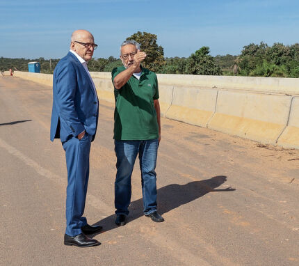 O governdor Otaviano Pivetta (Republicanos) e o secretário de Estado de Infraestrutura, Marcelo Oliveira. 