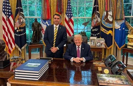 Flávio Bolsonaro e Trump