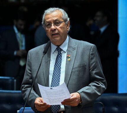 O senador Jayme Campos (União Brasil). 