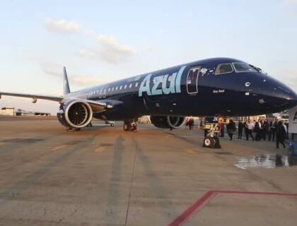 Azul