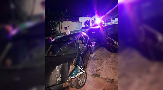 Homem bebado e sem CNH causa acidente
