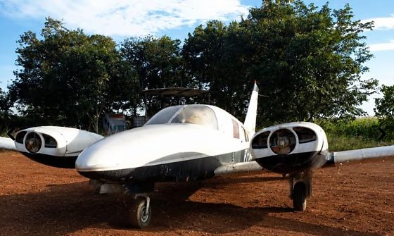 AVIÃO LEILÃO