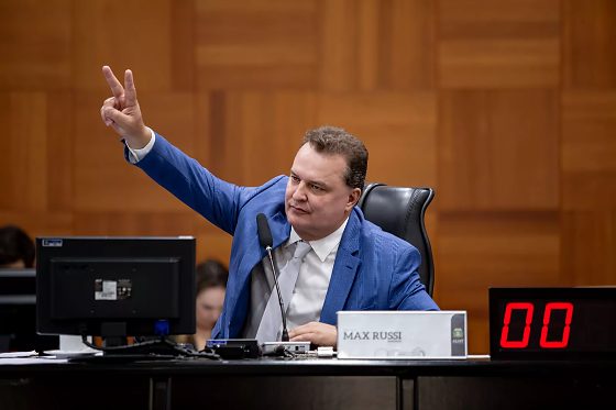 O presidente da Assembleia Legislativa (ALMT), Max Russi (Podemos). 