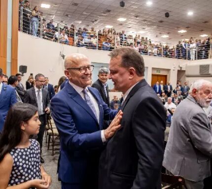 MAX RUSSI E O PIVETTA.jpg