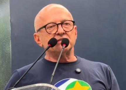 O governador Otaviano Pivetta (Republicanos).