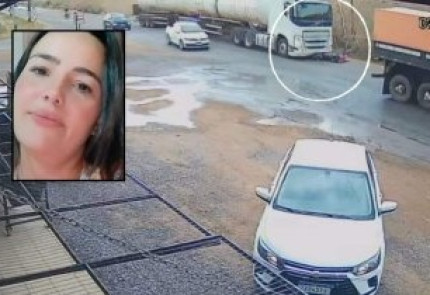 Mulher morre no hospital após ter motoneta atingida por caminhão