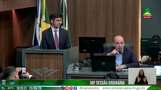 O advogado da Águas Cuiabá, Pedro Pamplona, e o diretor-geral da concessionária Leonardo Menna - da esquerda à direita.