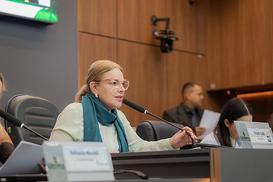 A presidente da Câmara de Cuiabá, Paula Calil (PL).
