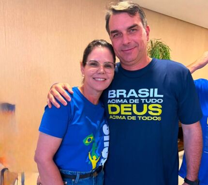 CORONEL FERNANDA E FLÁVIO BOLSONARO.jpeg