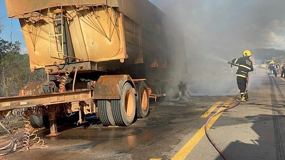 Carreta incêndio Matupá