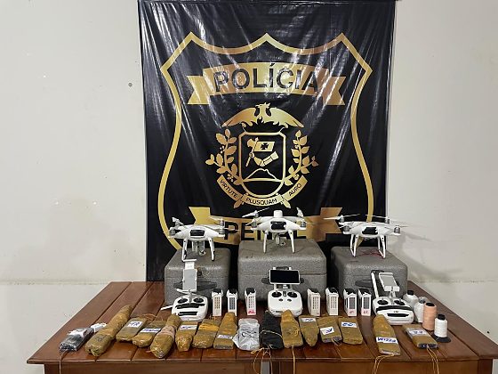 Após tiroteio, policia apreende drones e celulares que entrariam na cadeia de Mata Grande