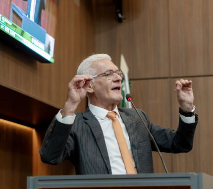 O vereador por Cuiabá, Professor Mário Nadaf (PV). 
