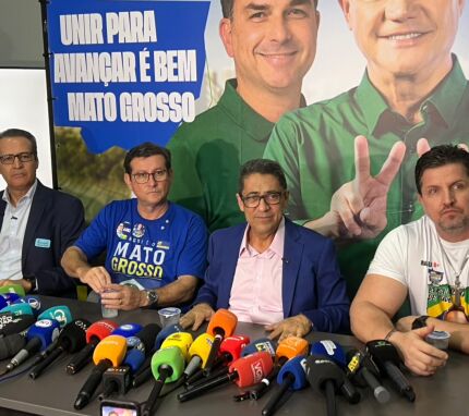 O deputado federal Rodrigo Zaeli, o presidente estadual do PL, Ananias Filho, e o vereador por Cuiabá, Rafael Ranalli. 