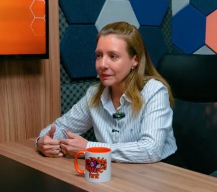 A prefeita de Várzea Grande, Flávia Moretti (PL), no HNT Entrevista.