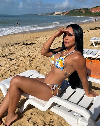 Dayane Karol Moreira PRAIA.jpg