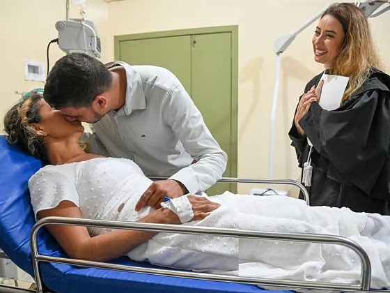 casal se casa em sala de emergencia no acre