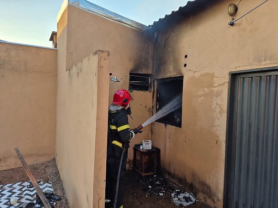 Briga entre moradores termina com casa incendiada em Rondonópolis