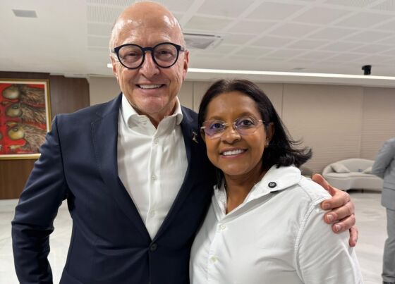 A suplente de deputada federal Gisela Simona (União Brasil) e o governador Otaviano Pivetta (Republicanos).