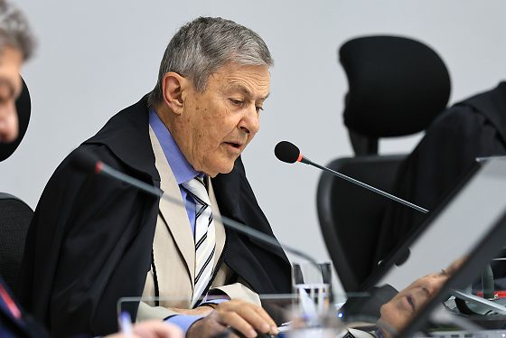 conselheiro Waldir Júlio Teis
