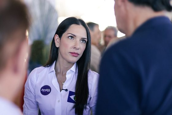 A candidata ao Senado e deputada estadual, Janaina Riva (MDB).