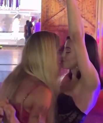 Maya Massafera e Bella Longuinho