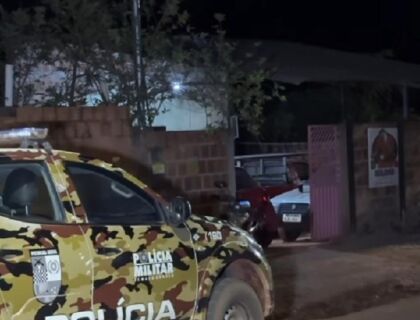 Homem é baleado na porta de casa em Pontes e lacerda