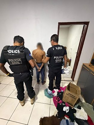 Jovem de 18 anos é preso por tentar matar homem a tiros na porta de casa