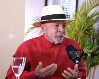Lula entrevista para a Rádio Progresso