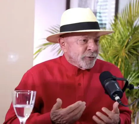 Lula entrevista para a Rádio Progresso
