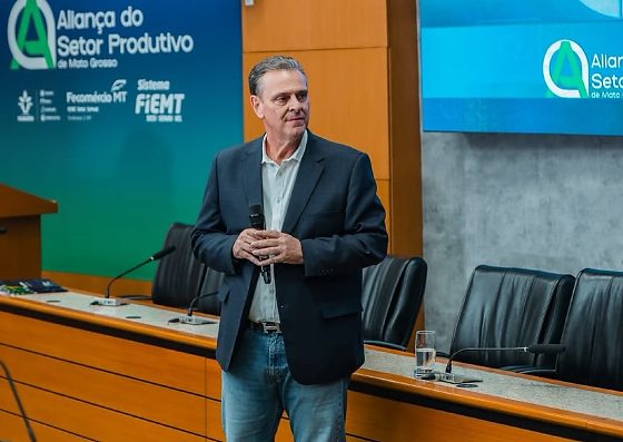 Carlos Fávaro