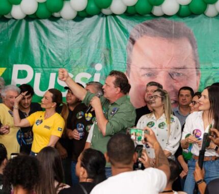 MAX RUSSI EM BARRA.jpeg