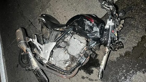 Motociclista morre em batida contra caminhão na BR-163 ao invadir contramão