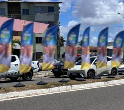 wind banner