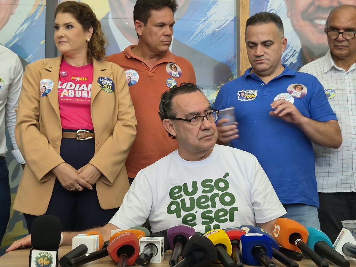 Augusto Cury cumpre agenda em Cuiabá com baixa mobilização de apoiadores